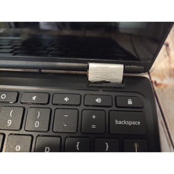 Acer C738T Series N15Q8 Model Black - Picture 2 of 5